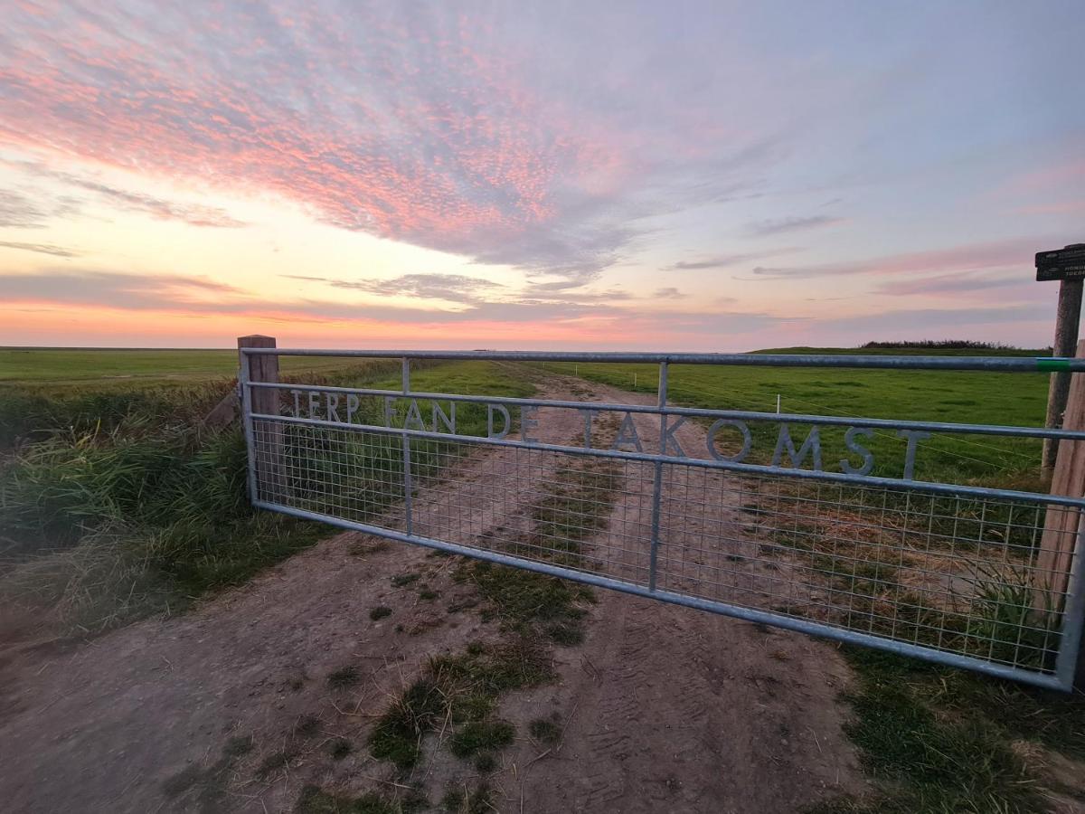 Vila Blomsteech Holwerd Exteriér fotografie